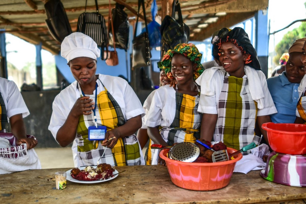 Sierra Leone: Kochklasse bei Don Bosco