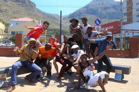 Südafrika: Gruppe Jugendliche in Kapstadt